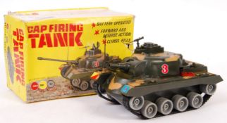 VINTAGE MARX TOYS ' CAP FIRING TANK ' BATTERY OPERATED TOY