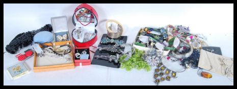 A collection of vintage costumer jewellery to incl