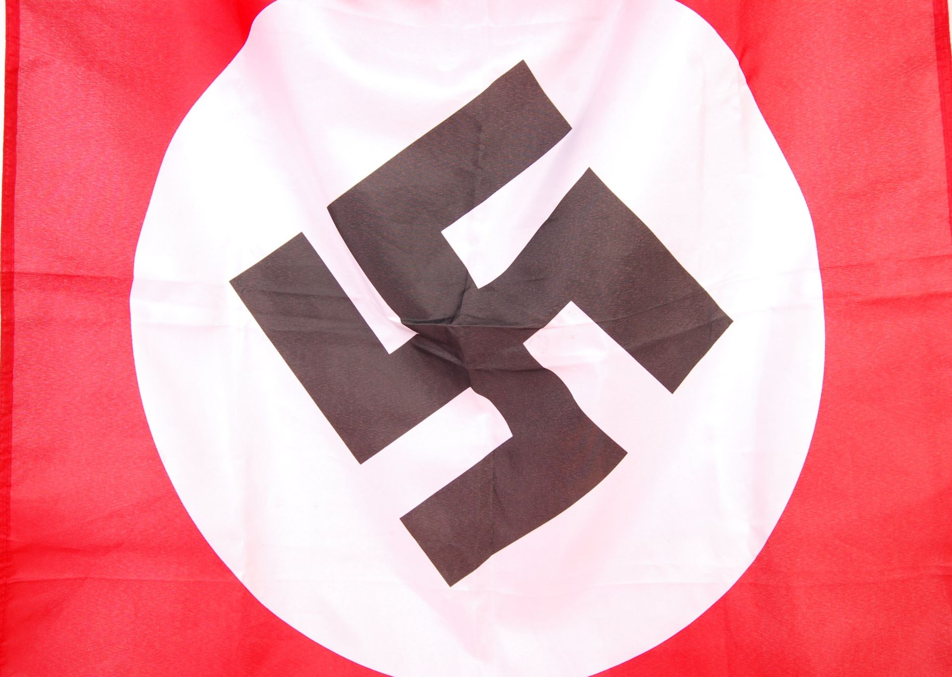 LARGE REPRODUCTION NAZI PARTY WWII GERMAN FLAG - Bild 2 aus 3