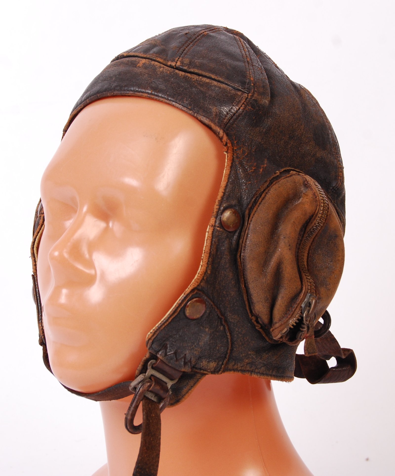 RARE WWII BATTLE OF BRITAIN B TYPE RAF ISSUE FLYING HELMET