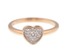 AN 18CT ROSE GOLD HEART SHAPED DIAMOND RING OF APPROX 20PNTS