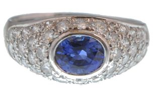 18CT FRENCH WHITE GOLD SAPPHIRE AND DIAMOND BOMBE DOME HEAD RING