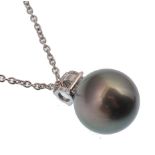 18CT WHITE GOLD SOUTH SEA PEARL AND DIAMOND PENDANT NECKLACE