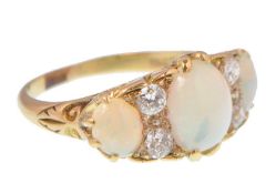 18CT GOLD OPAL AND DIAMOND LADIES RING