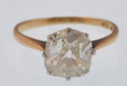 AN 18CT GOLD DIAMOND RING IN 8 PRONG SETTING WITH APPROX 1.5CTS