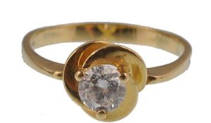 18CT GOLD 750 MARKED LADIES FLOWER RING WITH CZ STONE
