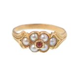 19TH CENTURY GEORGIAN 18CT GOLD HALF PEARL RING.