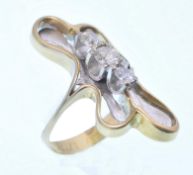 A RETRO 18CT GOLD & DIAMOND ABSTRACT RING
