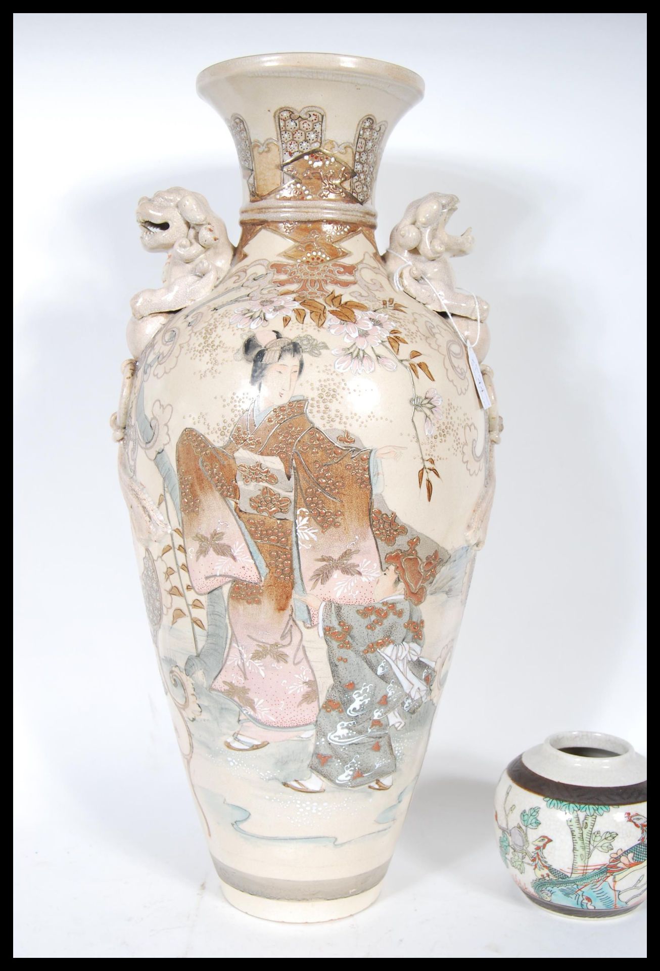 A group of three 20th century Japanese wears to include a large stoneware Satsuma vase being - Bild 8 aus 19