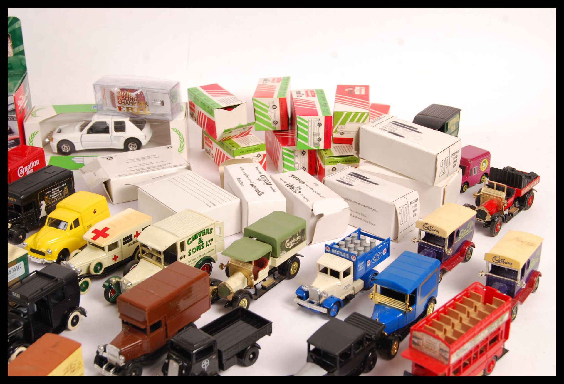 COLLECTION OF ASSORTED DIECAST MODEL VEHICLES - Bild 3 aus 3