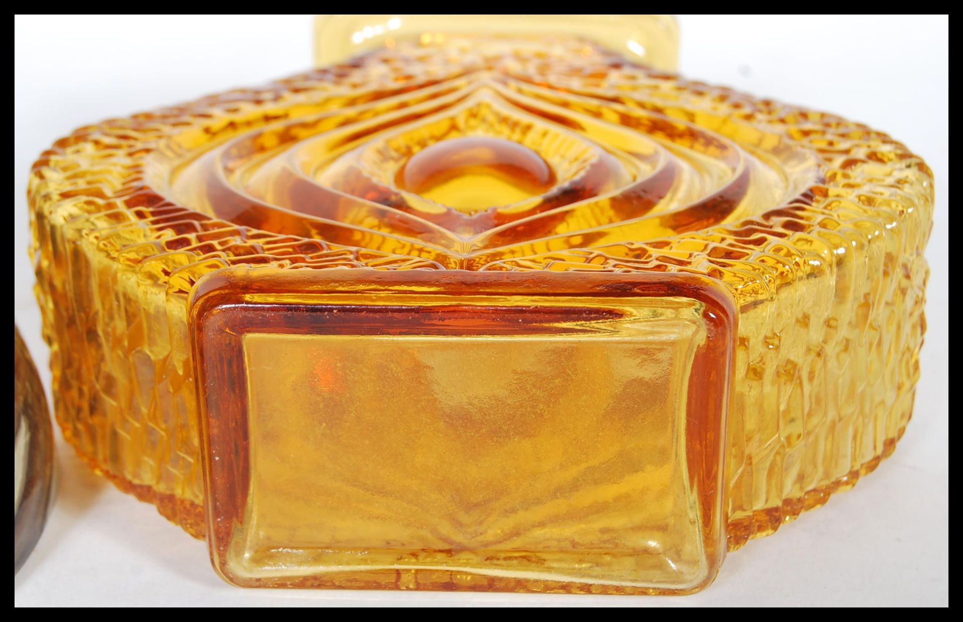 Mdina  Maltese retro vintage studio art glass bowl / vase, the swirls with an unusual gradient amber - Bild 6 aus 7