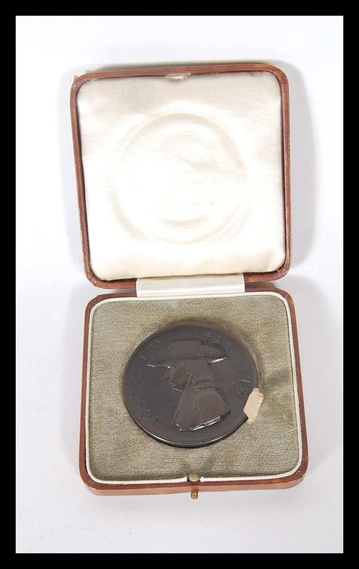 A vintage John Fry 1729-1787 bicentenary bronze medal coin medallion plaque complete in original