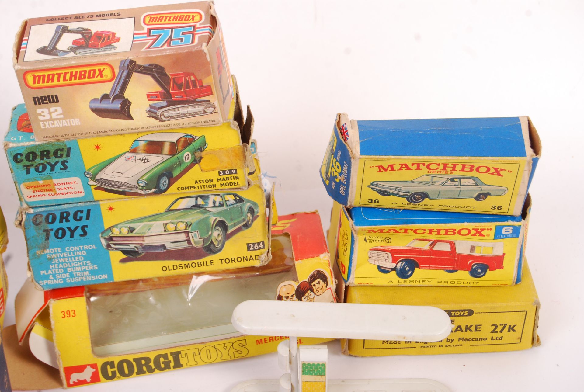 COLLECTION OF ORIGINAL CORGI DINKY MATCHBOX DIECAST EMPTY BOXES - Image 3 of 4