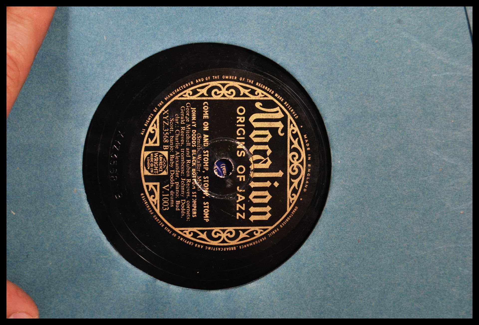 A collection of Jazz and Blues 78 RPM records to include, Bunk Johnson Sister kate and One Sweet - Bild 5 aus 9