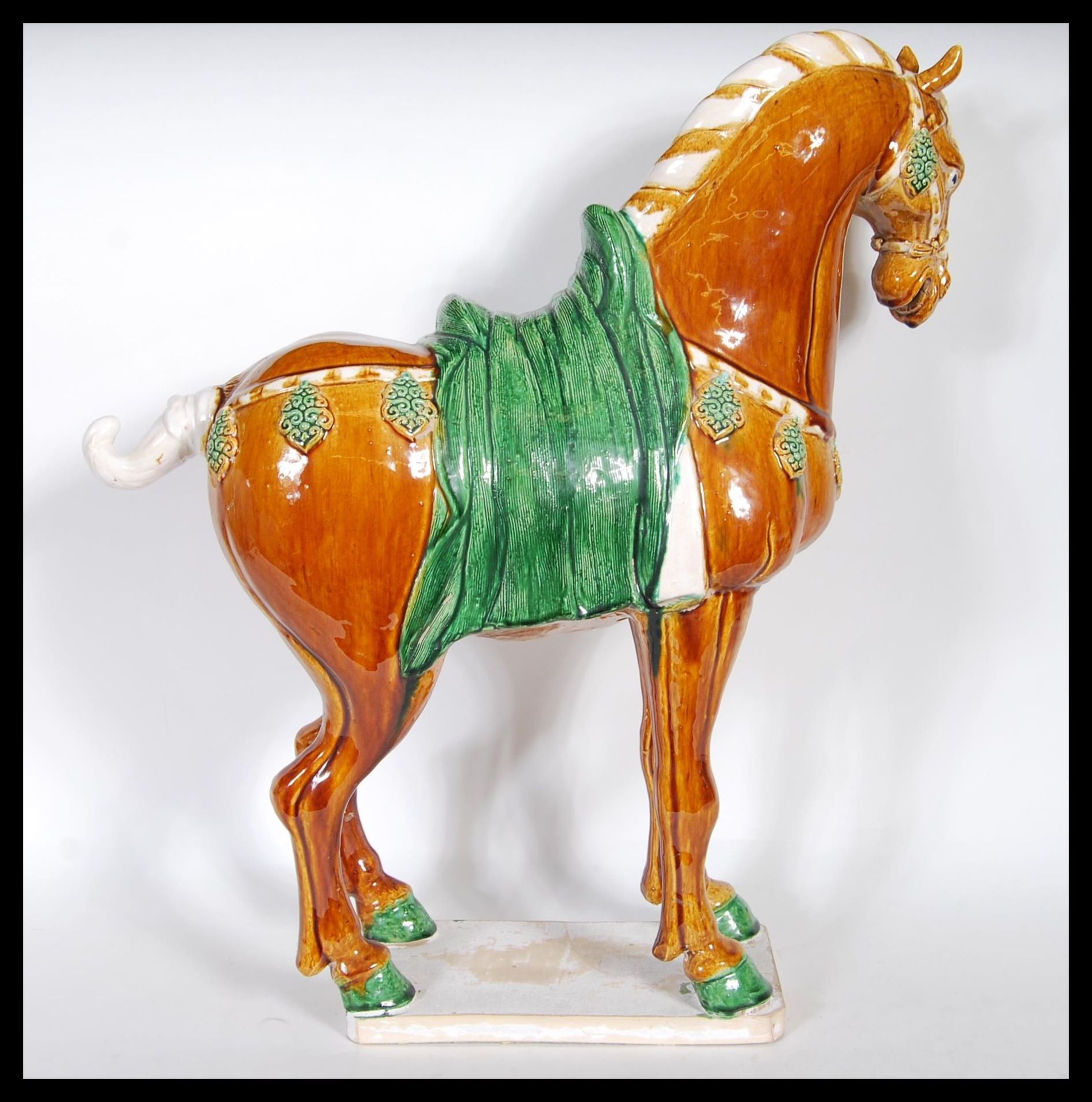 A large 20th Century Chinese Tang dynasty style war horse. Having majolica style drip ware glaze. - Bild 6 aus 9