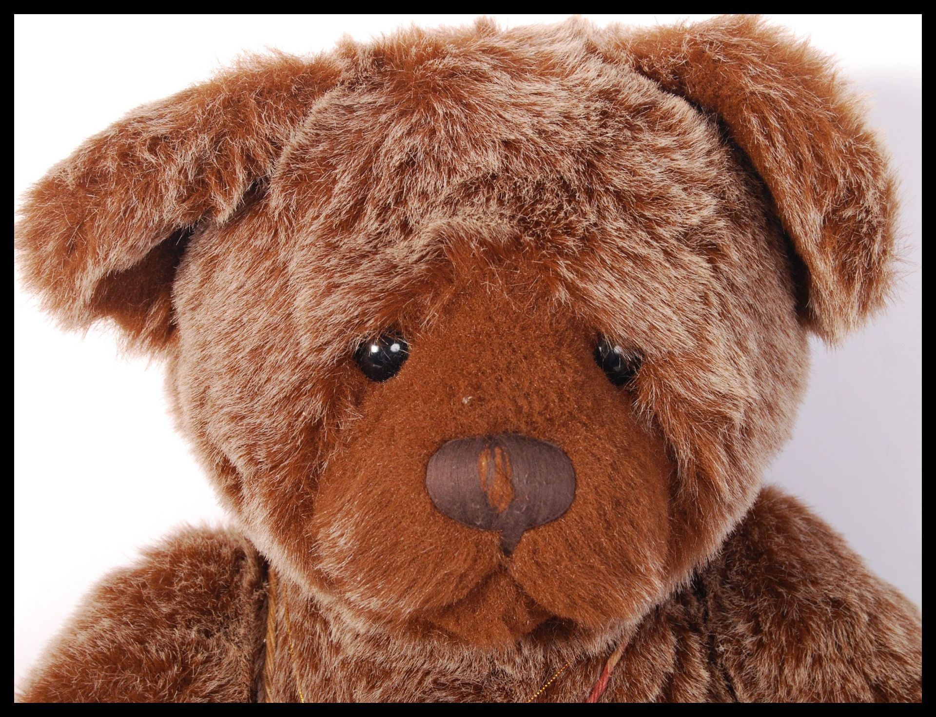 LARGE EXCLUSIVE CHARLIE BEARS TEDDY BEAR ' DREW ' - Bild 2 aus 5