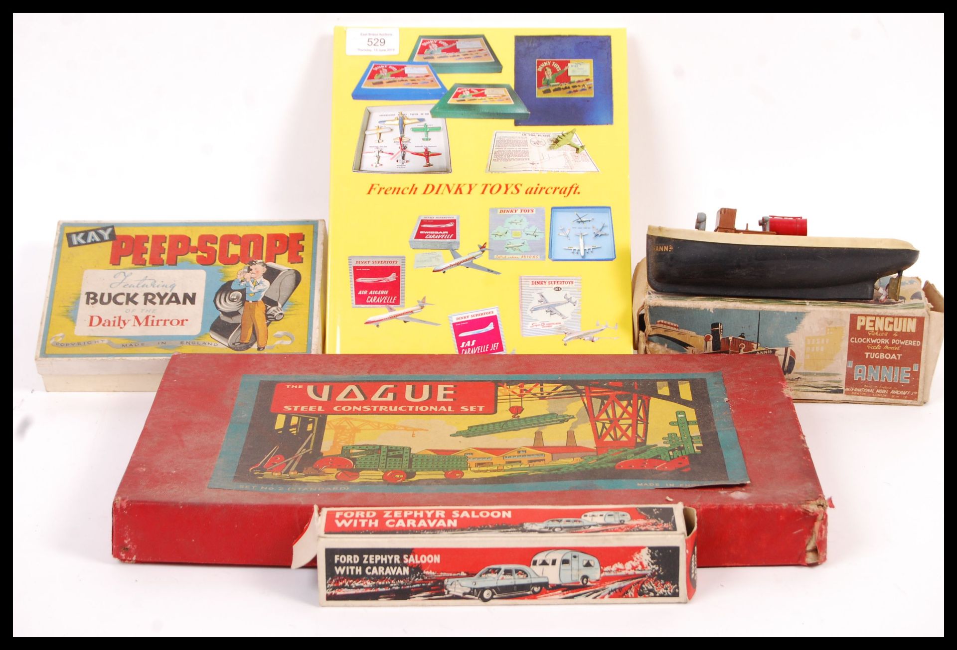 COLLECTION OF VINTAGE GAMES AND TOYS
