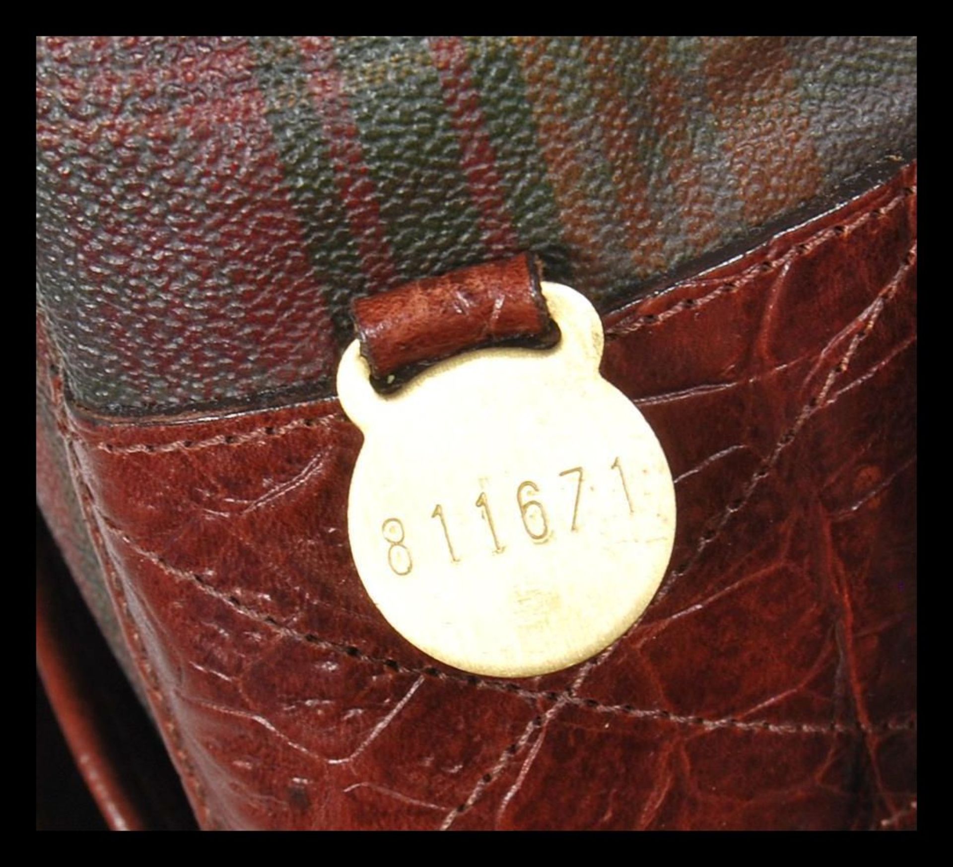 A vintage Mulberry plaid shooting style satchel / messenger bag.  This tartan check leather unisex - Bild 7 aus 7