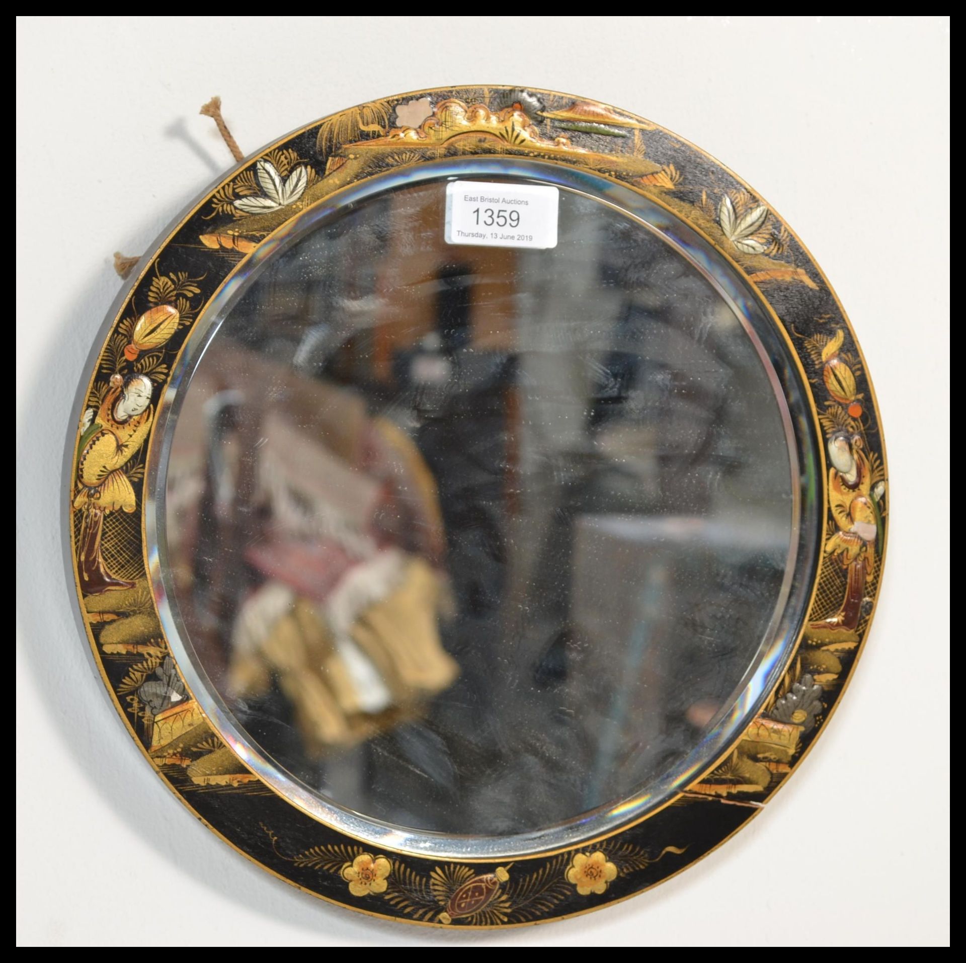 A early 20th Century 1920's Japanese chinoiserie lacquered circular bevelled edge wall mirror, - Bild 2 aus 7