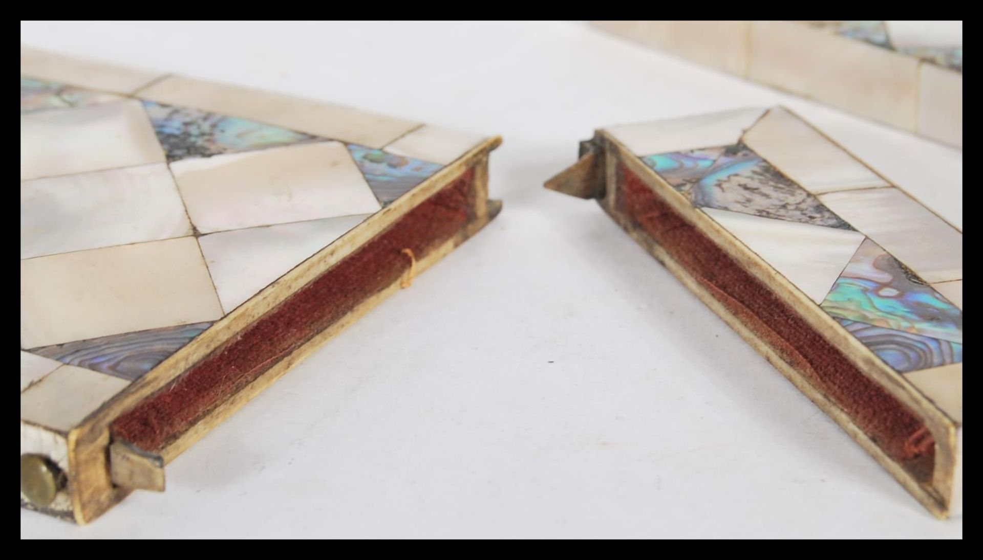 A group of three 19th Century Victorian mother of pearl and abalone ladies calling card cases, - Bild 6 aus 8