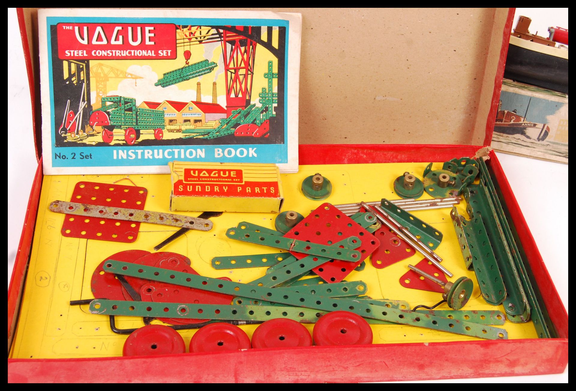 COLLECTION OF VINTAGE GAMES AND TOYS - Image 3 of 6