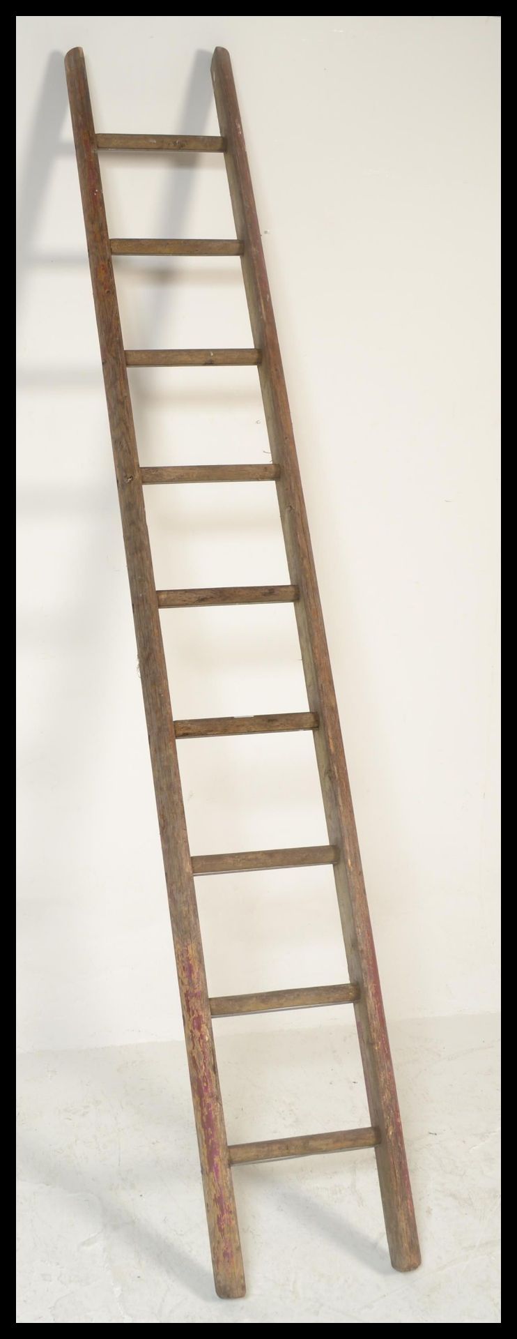 A pair of vintage mid 20th Century industrial wooden ladders, the ladders with turned steps each - Bild 9 aus 9