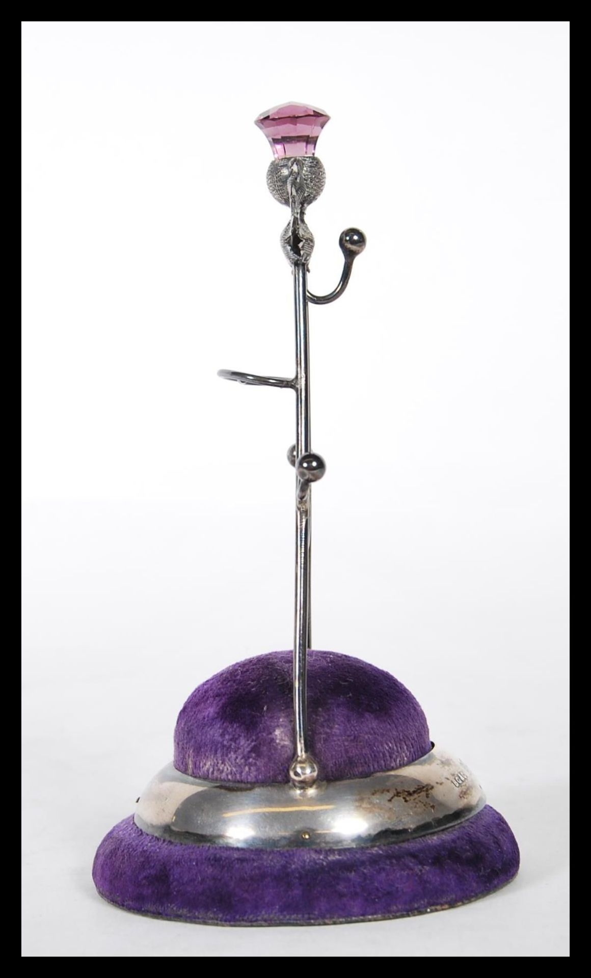 A silver hallmarked Britton, Gould & Co hat pin stand having a purple velvet cushion base with a - Bild 2 aus 8