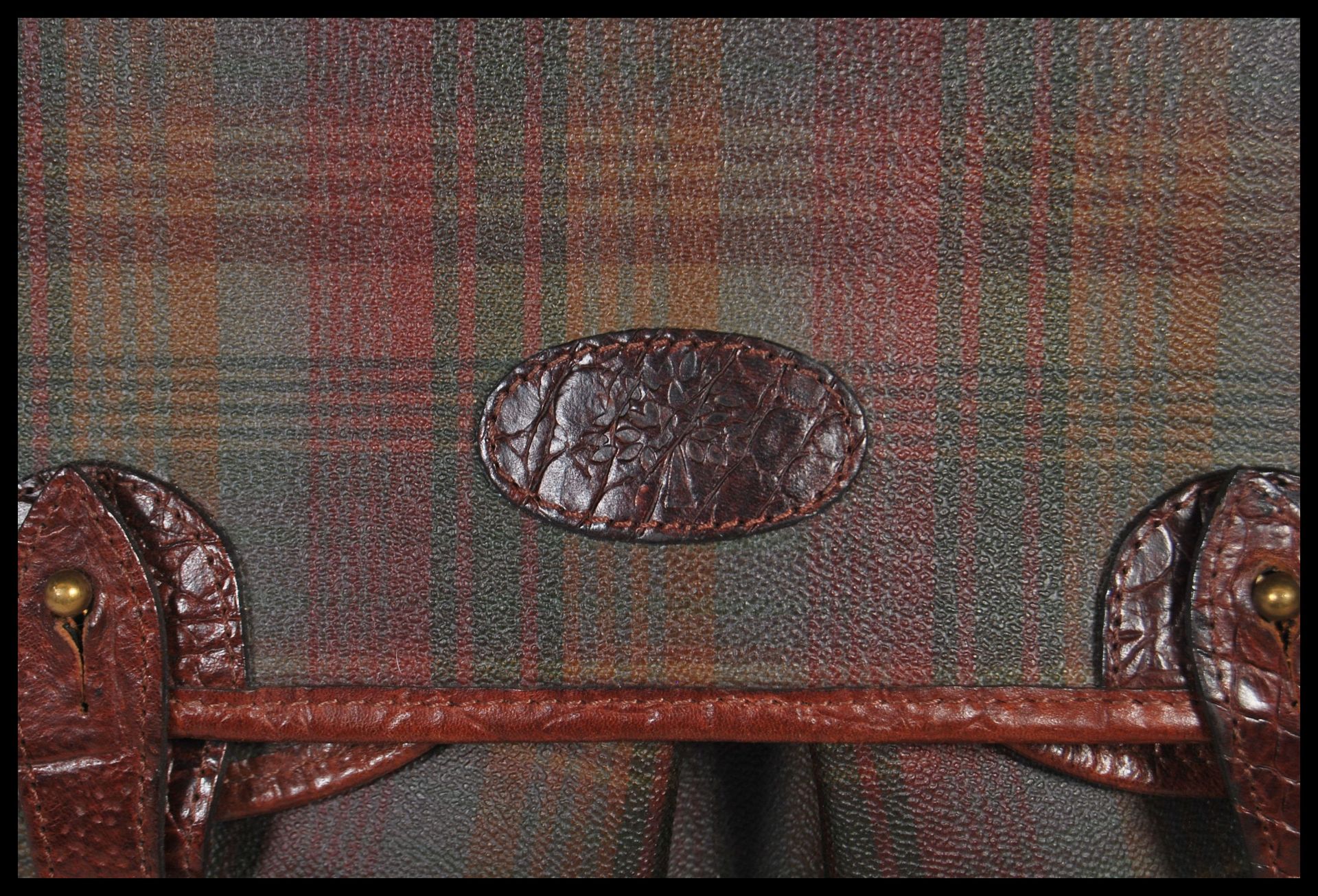 A vintage Mulberry plaid shooting style satchel / messenger bag.  This tartan check leather unisex - Bild 3 aus 7
