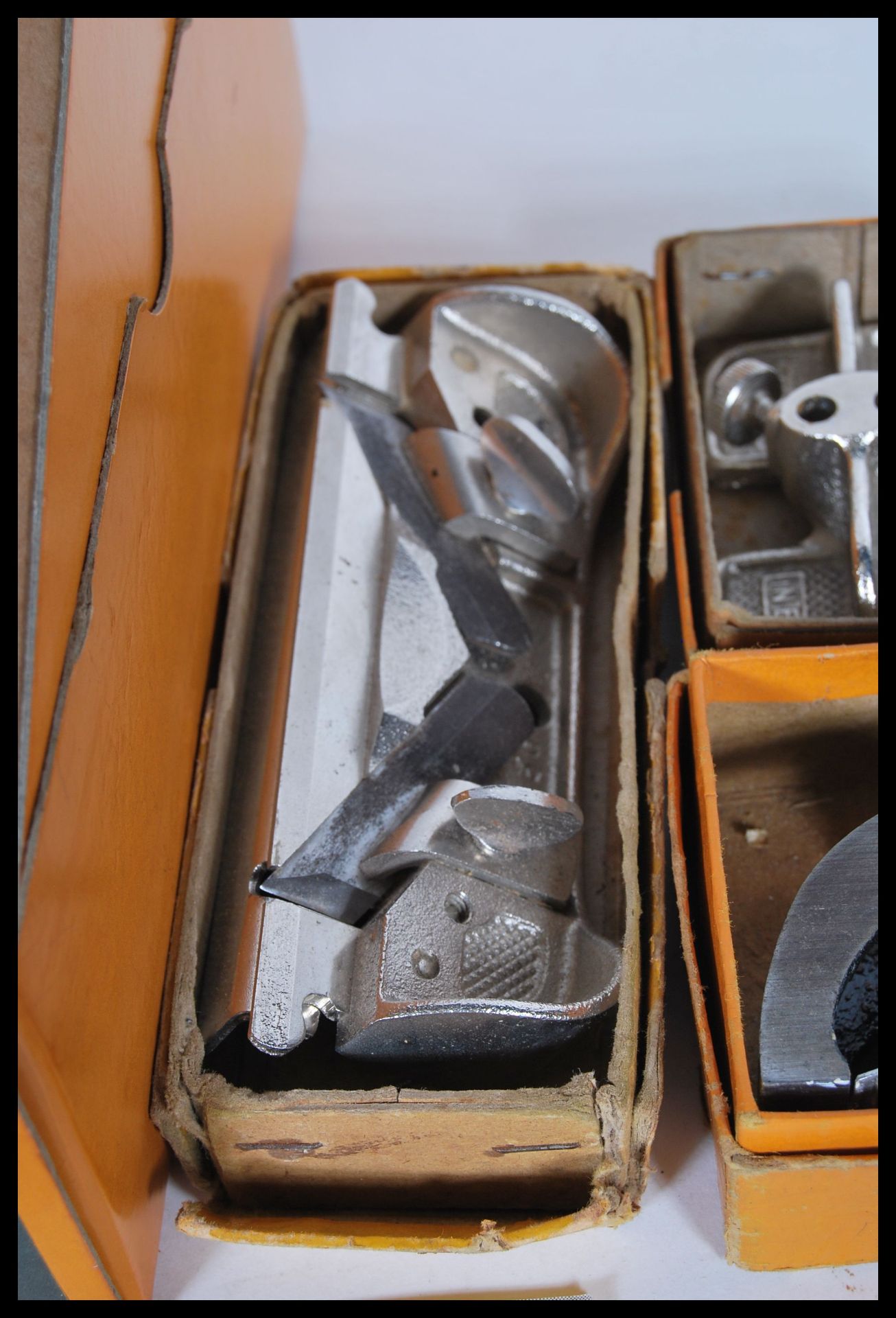 A 20th Century Stanley Combination plane No.50 complete with cutting tools shaving deflector and - Bild 4 aus 5