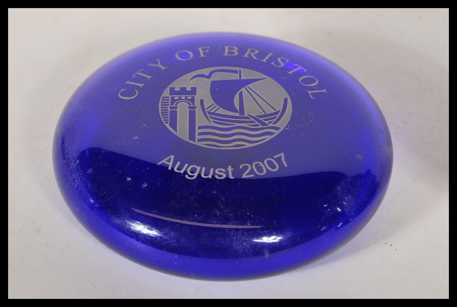 A collection of Bristol Blue glass items to include a cat figurine with a curled tail signed B - Bild 2 aus 6