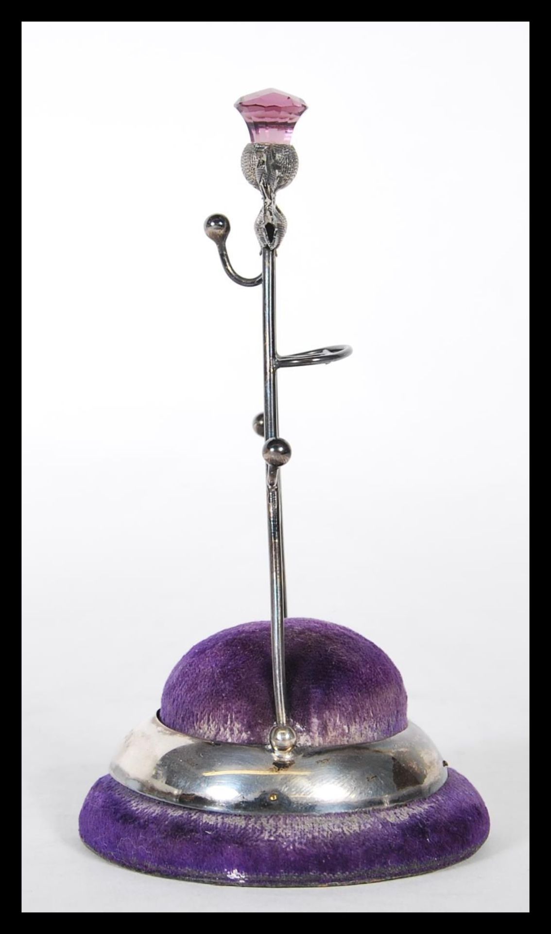 A silver hallmarked Britton, Gould & Co hat pin stand having a purple velvet cushion base with a - Bild 4 aus 8