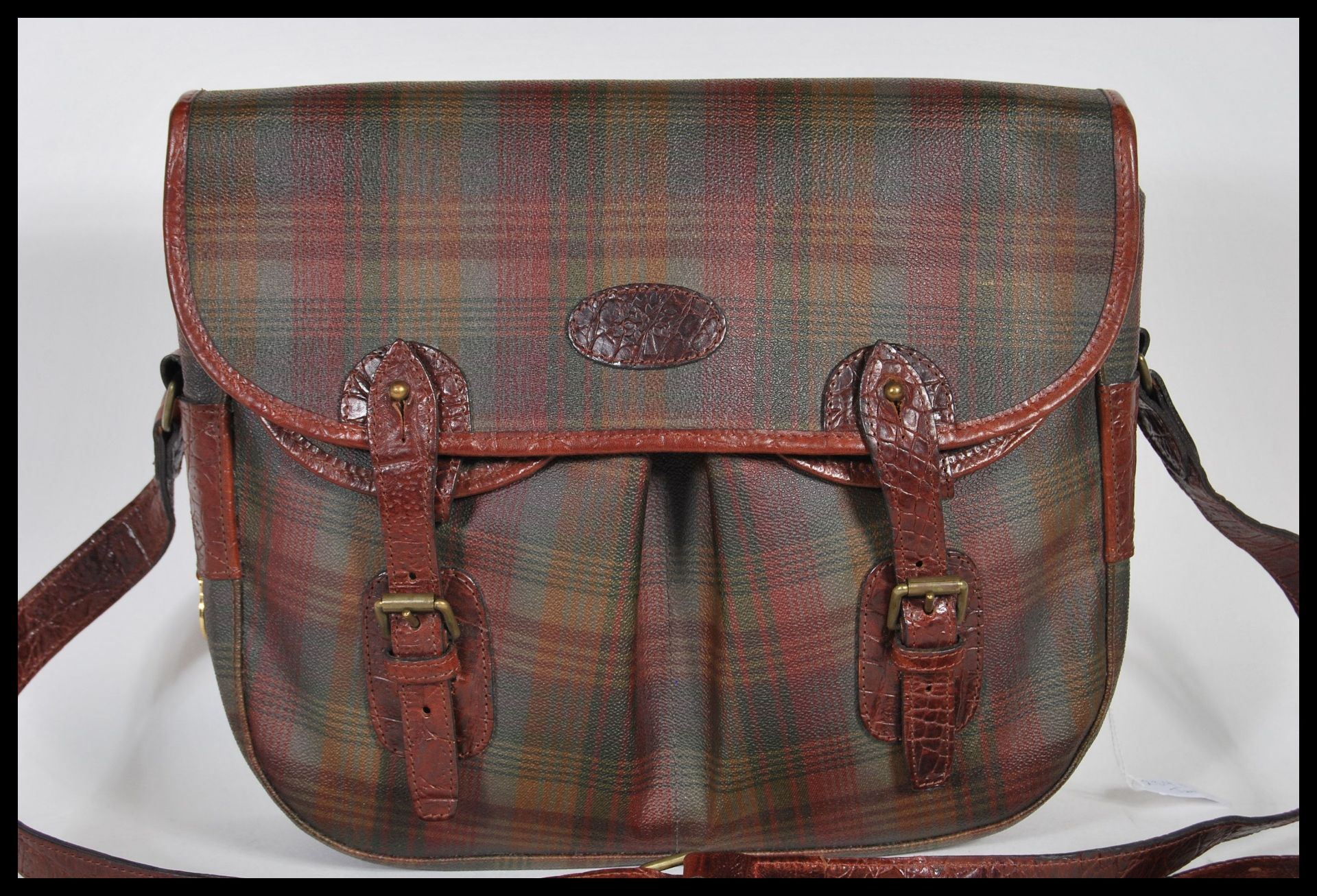 A vintage Mulberry plaid shooting style satchel / messenger bag.  This tartan check leather unisex - Bild 2 aus 7