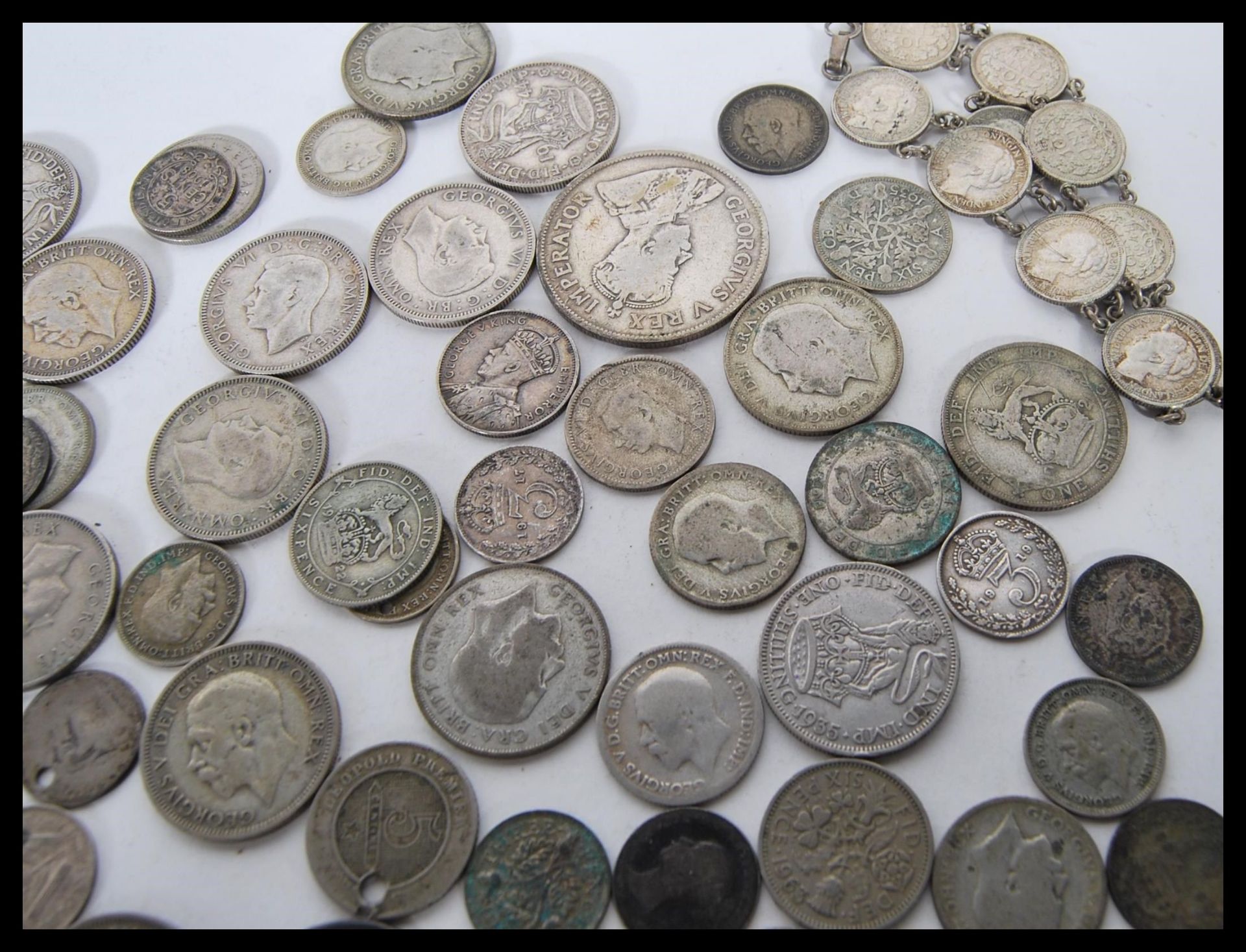 A collection of silver and copper coins dating from the 18th Century to include two 1787 George - Bild 5 aus 13