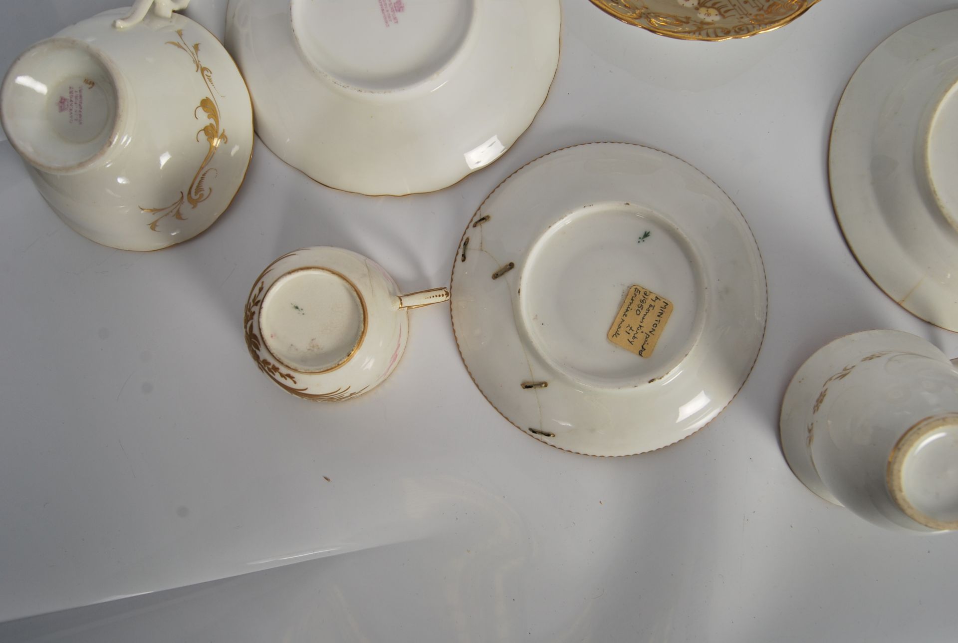 A set of four 19th/20th Century Davenport hand painted cabinet cups and saucers, together with a - Bild 21 aus 21