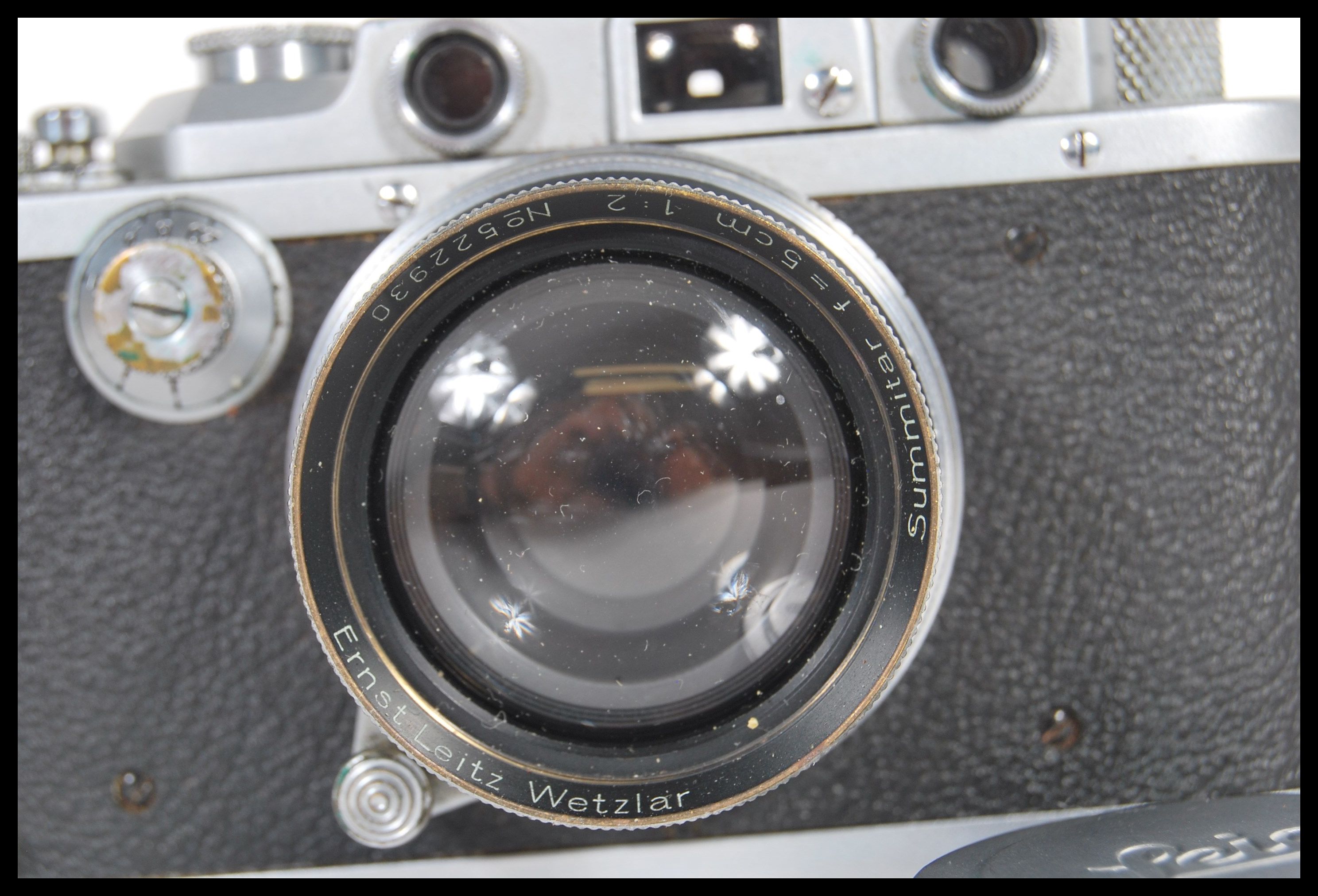 A Leica lll D.P.R Rangefinder chrome camera by Ernst Leitz Wetzlar Germany, Serial number 343924. - Image 3 of 7