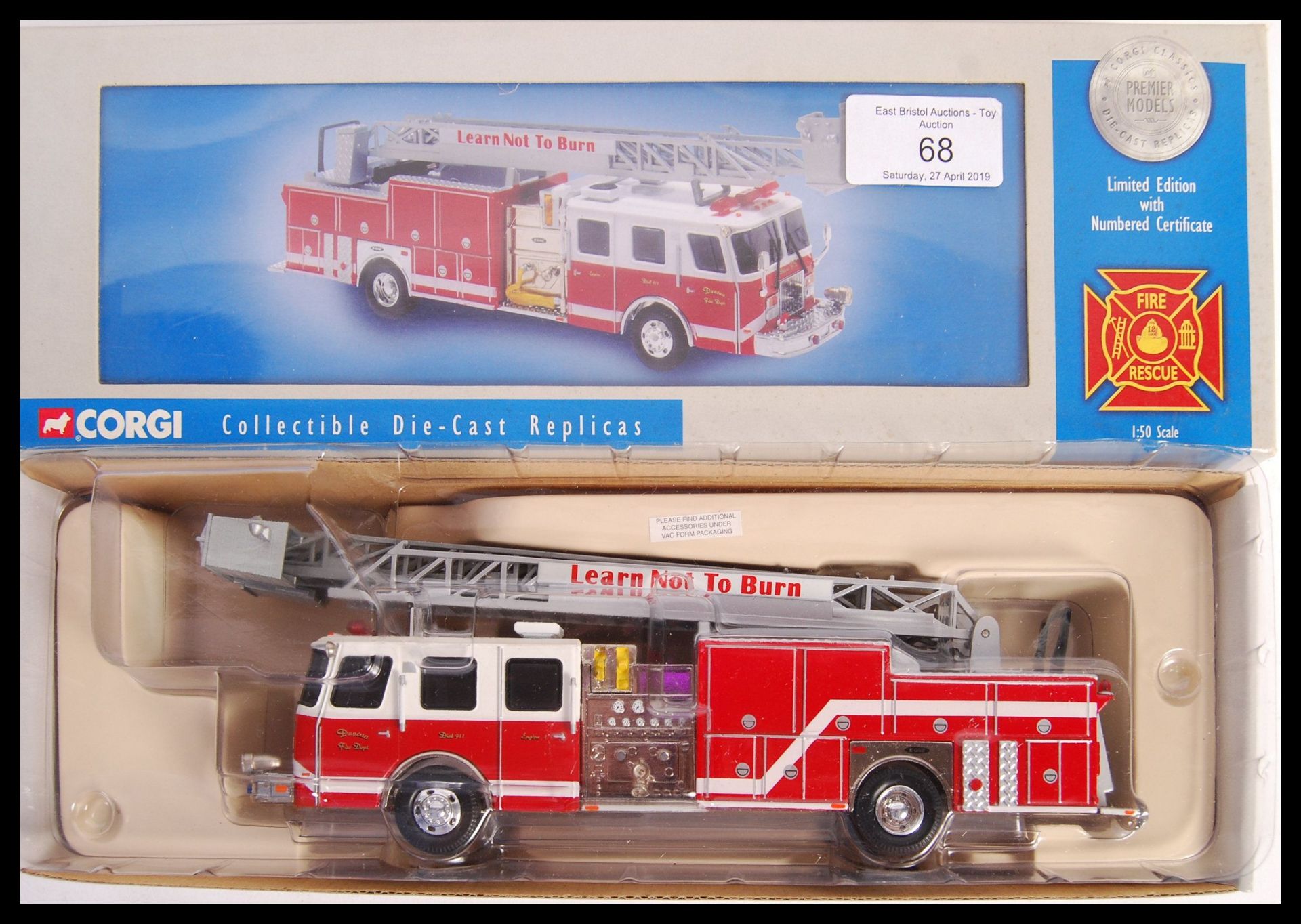 CORGI 1:50 SCALE DIECAST MODEL FIRE ENGINES - Bild 2 aus 5