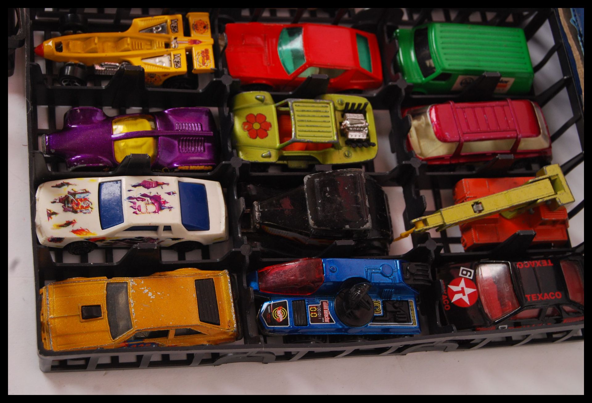COLLECTION OF MATCHBOX AND OTHER DIECAST IN CARRY CASE - Bild 3 aus 7