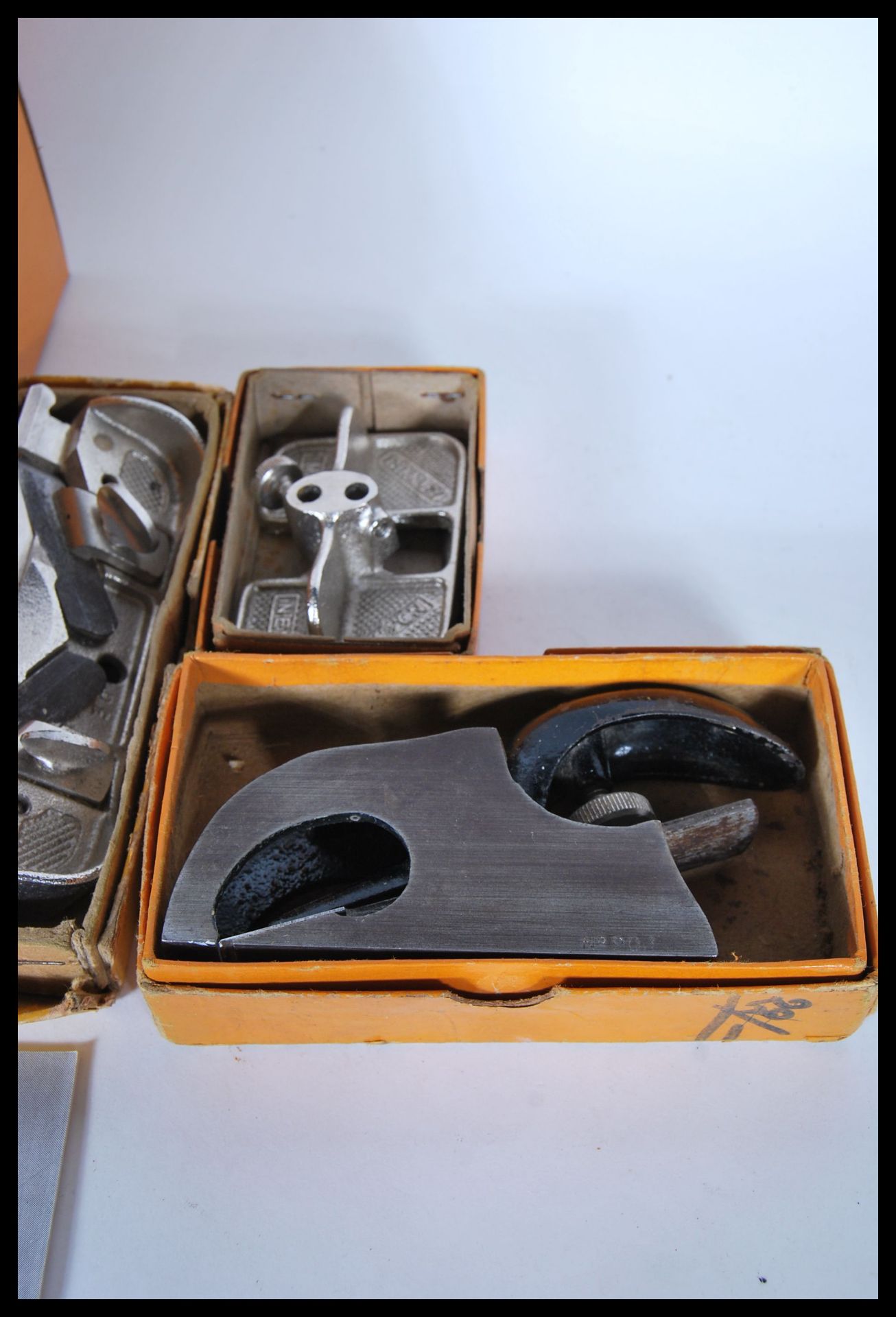 A 20th Century Stanley Combination plane No.50 complete with cutting tools shaving deflector and - Bild 5 aus 5