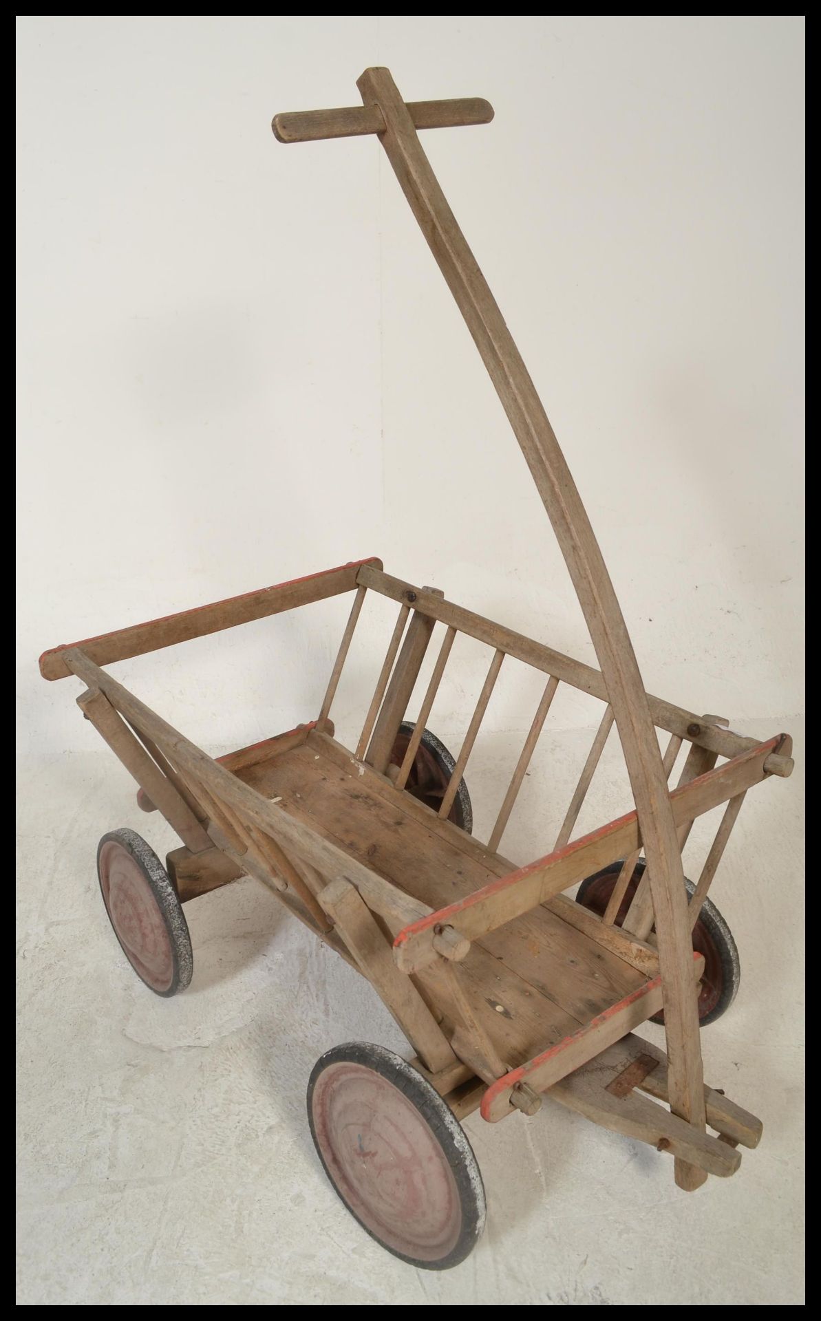 A continental believed 19th century pine children's hay cart. Original wheels with slatted angular - Bild 6 aus 12
