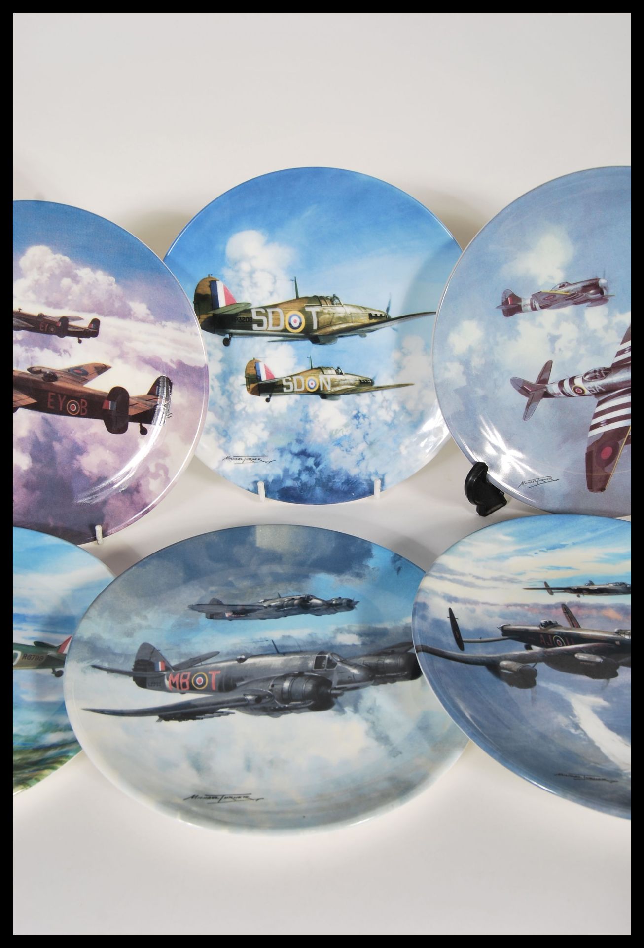A collection of Coalport collectors plates, a run of Reach for the sky by Michael Turner to include, - Bild 5 aus 12