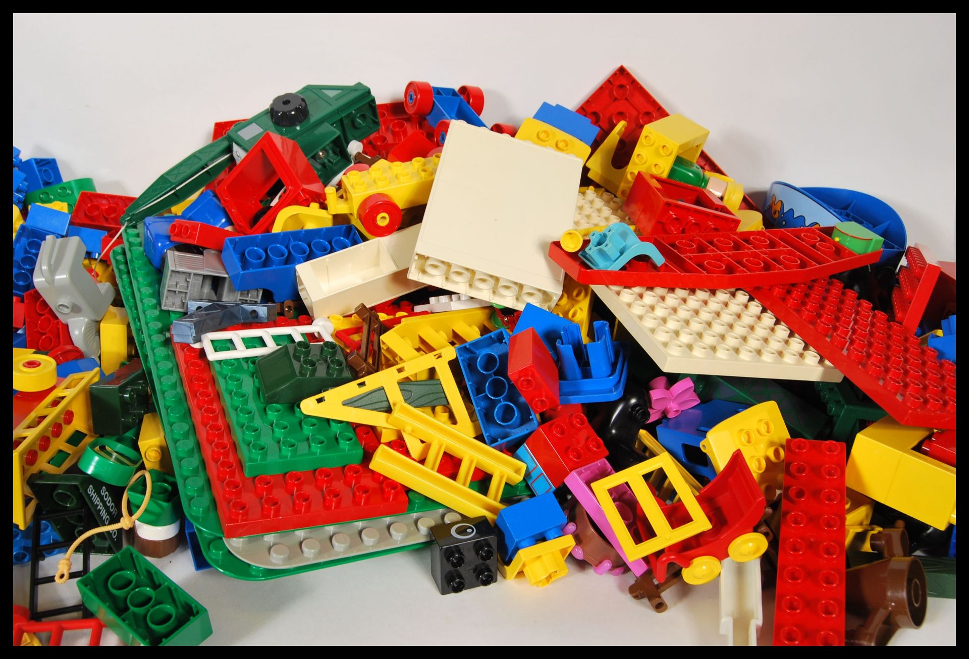 A collection of retro Duplo lego style building lots together with building pads and figures. - Image 4 of 8