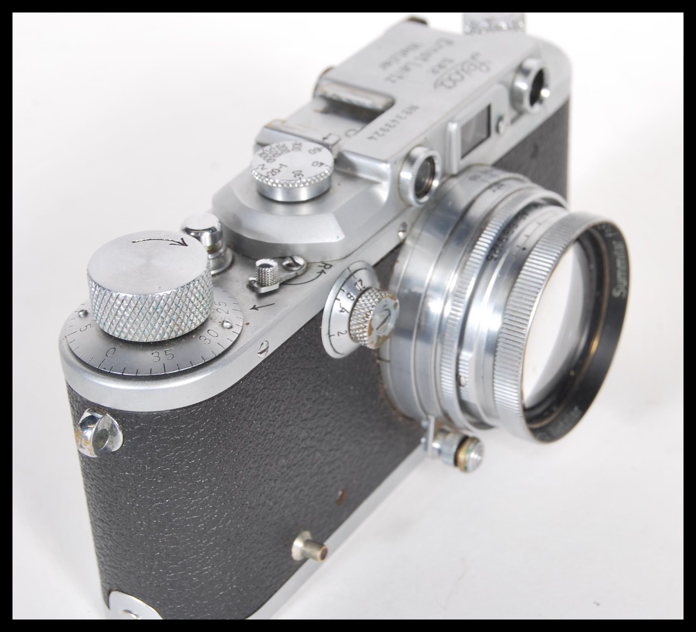 A Leica lll D.P.R Rangefinder chrome camera by Ernst Leitz Wetzlar Germany, Serial number 343924. - Image 7 of 7