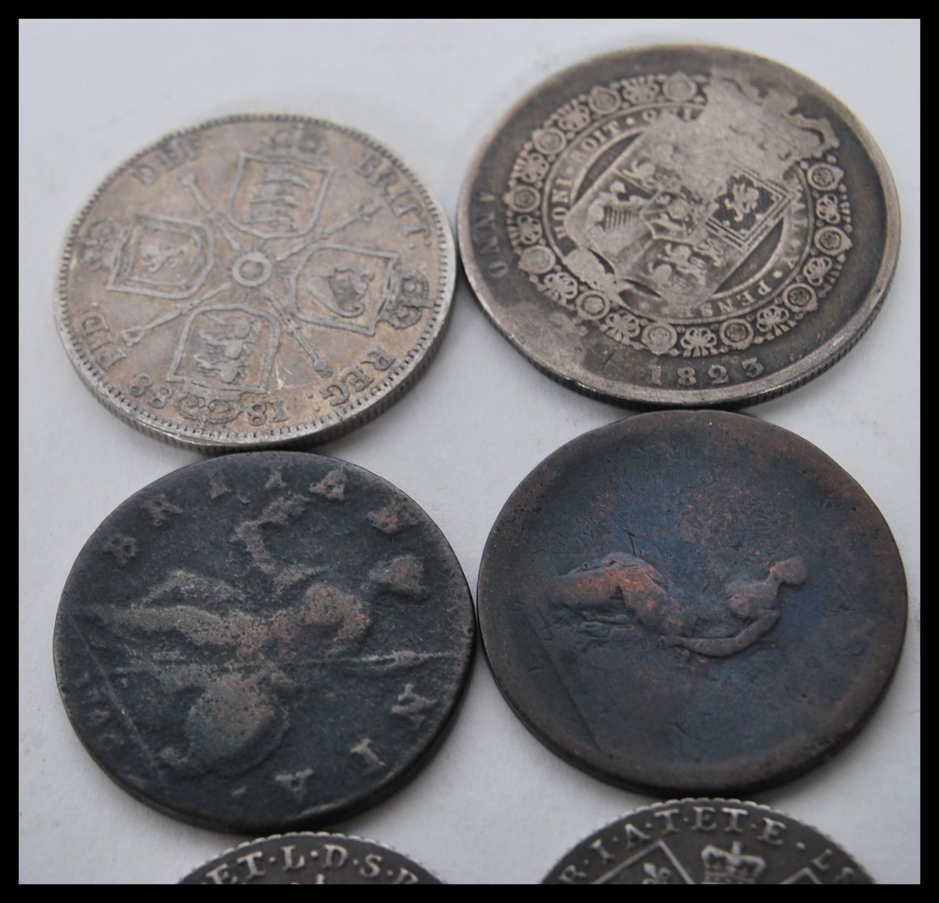 A collection of silver and copper coins dating from the 18th Century to include two 1787 George - Bild 11 aus 13