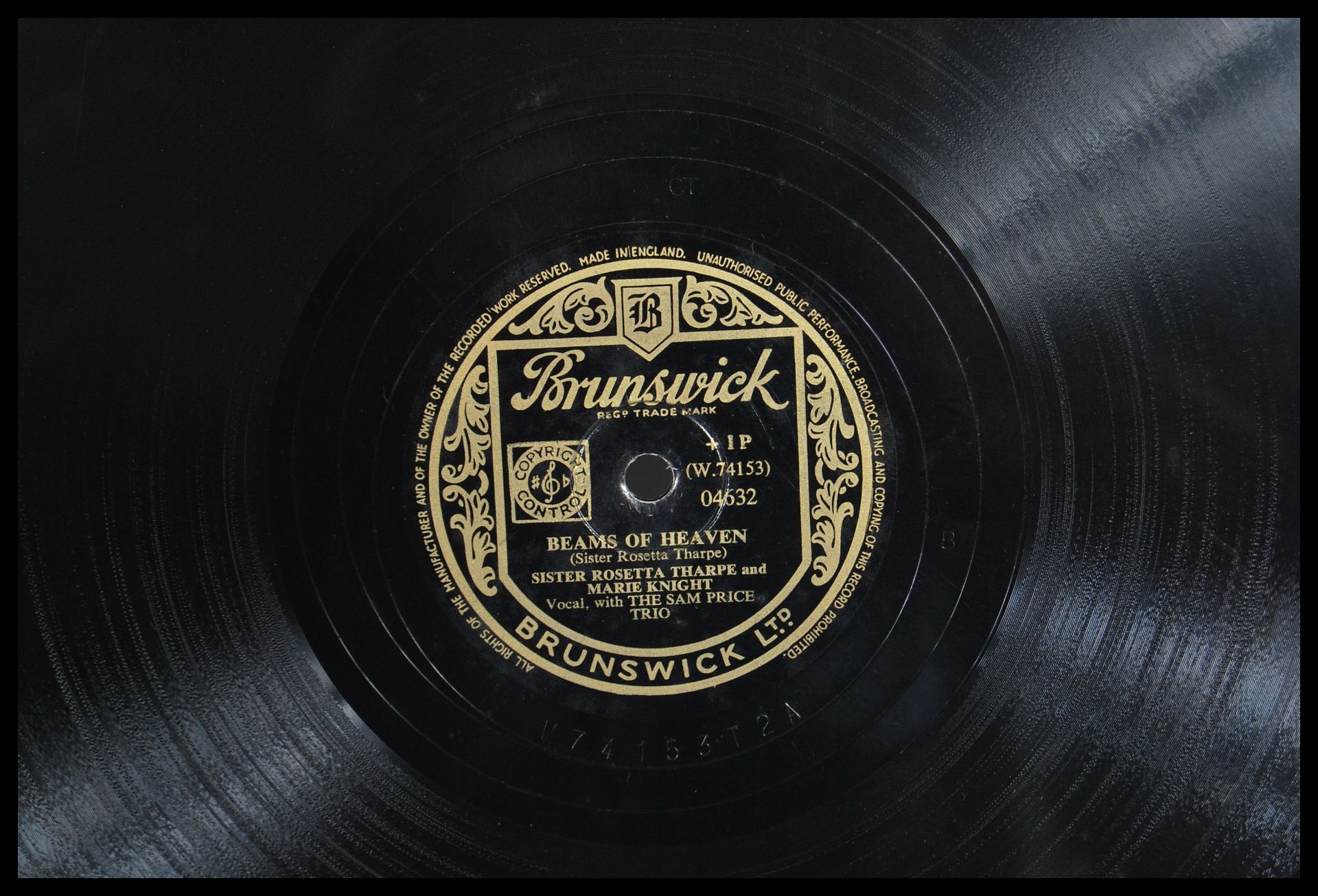 A cased collection of 78 RPM records to include, "Sepia Series" (Selected by Bill Elliott) No.15 - Bild 8 aus 8