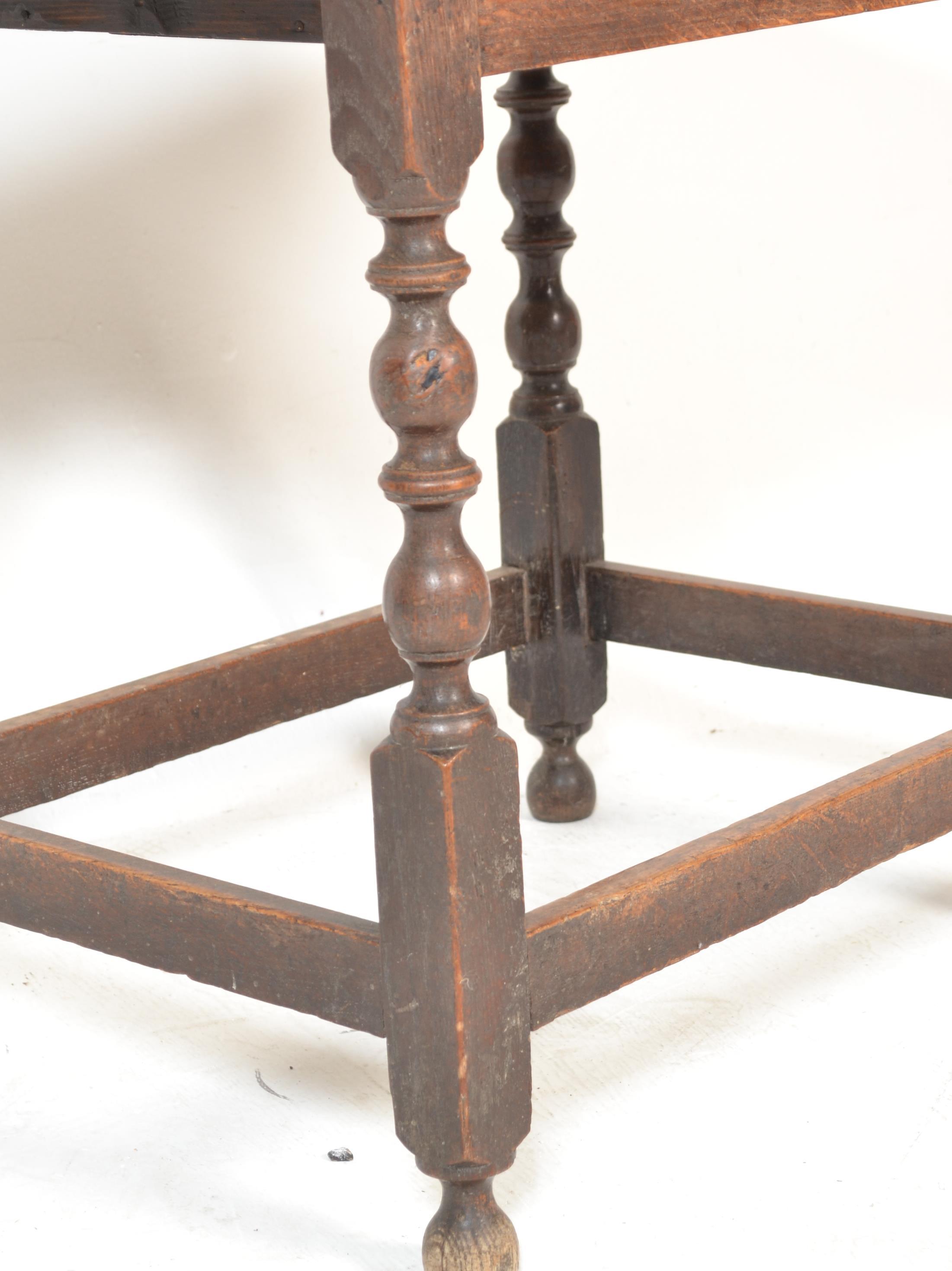 19TH CENTURY OAK SIDE OCCASIONAL SERVING TABLE. - Image 2 of 5