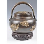 JAPANESE MEIJI PERIOD PORTABLE BRONZE INCENSE BURN