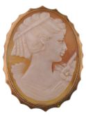 9CT GOLD LADIED CAMEO BROOCH AND SAFETY CHAIN OF G
