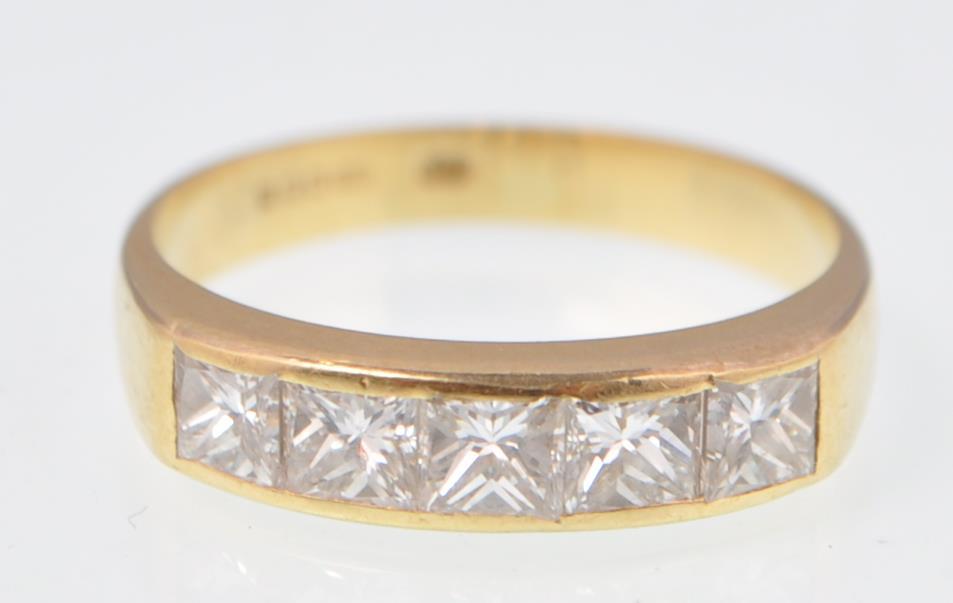 18CT YELLOW GOLD 1CT PRINCESS CUT 5 STONE DIAMOND - Image 2 of 7