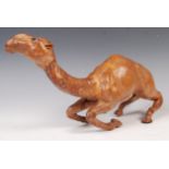 20TH CENTURY RETRO VINTAGE LEATHER CLAD MODEL OF A CAMEL.