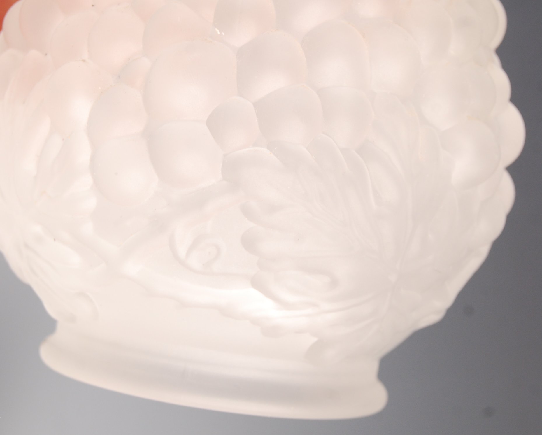 FRENCH ART DECO STYLE FROSTED GLASS GRAPE CLUSTER LAMP SHADES - Image 3 of 4
